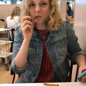 Meet your Posher, Julia